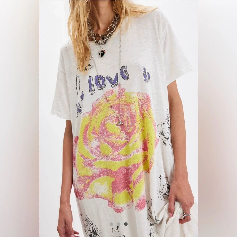 Magnolia Pearl White and Pink Graphic Dress - Picture 3 of 11